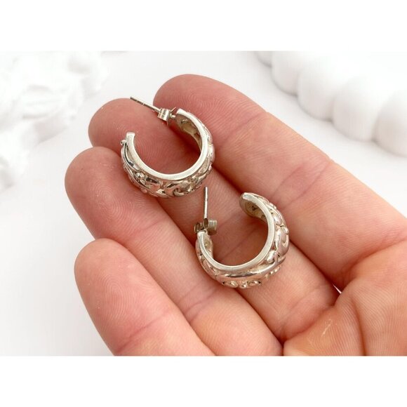 Filigree Style Sterling Silver Chunky Vintage Victorian Little Hoop Earrings - Picture 8 of 10